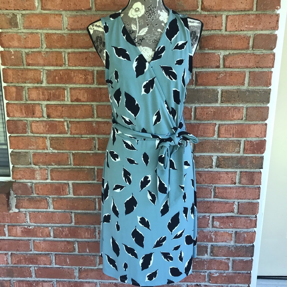 LOFT Dress Size M